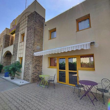 The Originals Access, Hotel Beziers Est Villeneuve-lès-Béziers Kültér fotó
